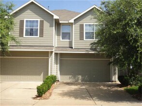 Building Photo - 25254 Finchgrove Ln