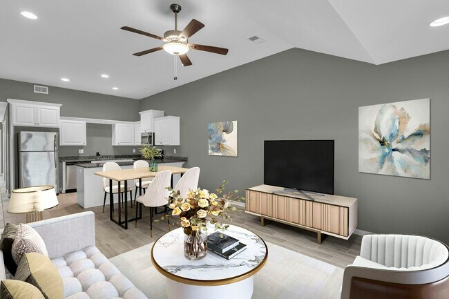 Building Photo - 210 SW Laurel Dr