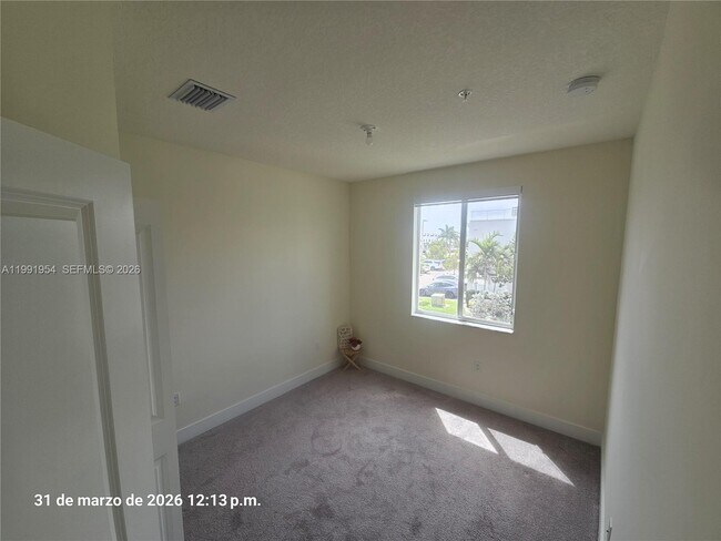 Building Photo - 10250 NW 66th St