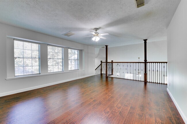 Building Photo - 6930 Haven Creek Dr
