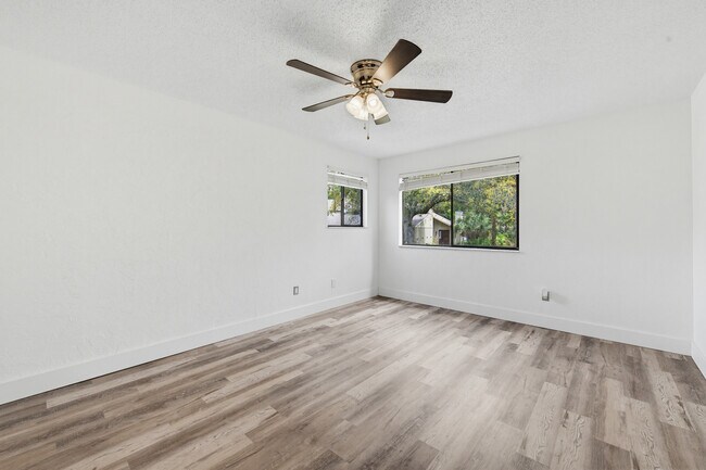 Building Photo - 7 Autumnwood Trail