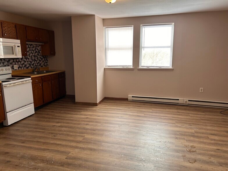 Building Photo - 5731 Telephone Rd