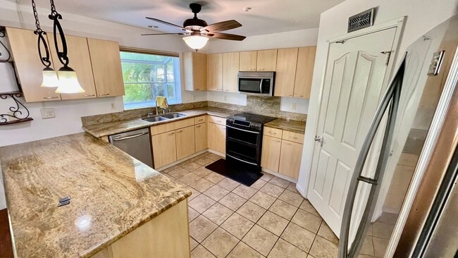 Building Photo - Single Family Home in Royale Kunia Available the end of July!