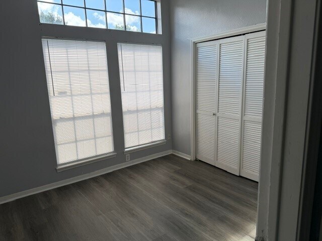 Building Photo - 7722 Valera Ln