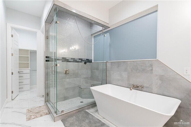 Building Photo - 29 Doctor's Dr