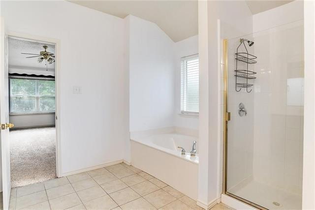 Building Photo - 304 Ambrose Dr