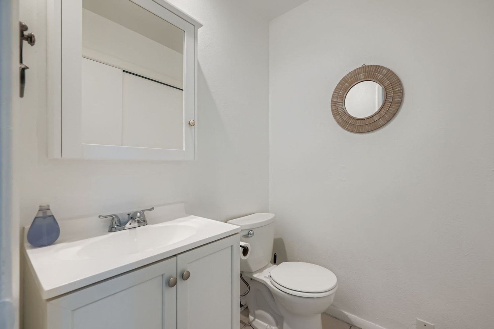 Building Photo - 1858 Centaur Cir