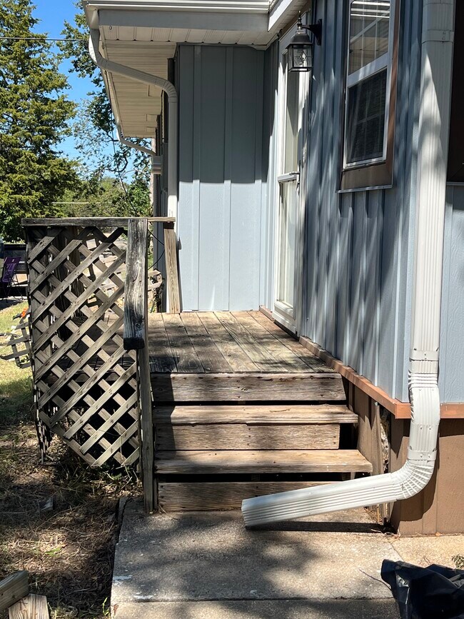 Building Photo - 3776 E Country Club Rd