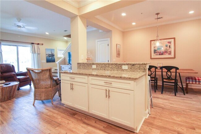 Building Photo - 1503 Mariners Cir