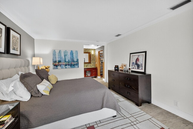 Building Photo - 2801 Deer Creek Country Club Blvd