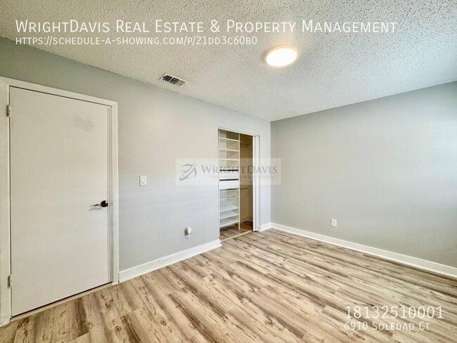 Building Photo - 6910 Soledad Ct