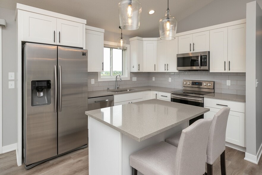 Building Photo - 863 Portsmith Dr NW