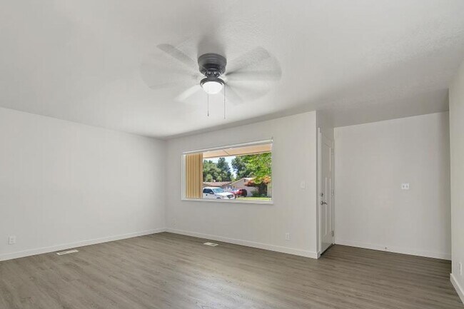 Building Photo - 3 Bedroom home in Eagle with ADU _ Pets We...