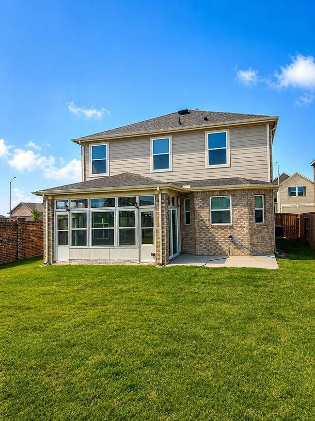 Building Photo - For Lease-Housing Vouchers Accepted | 3 Bed, 2.5 Bath | 2,124 Sq Ft | Marvida Community |