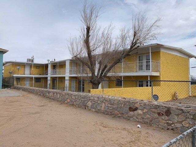 Primary Photo - 4421 Sunrise Ave