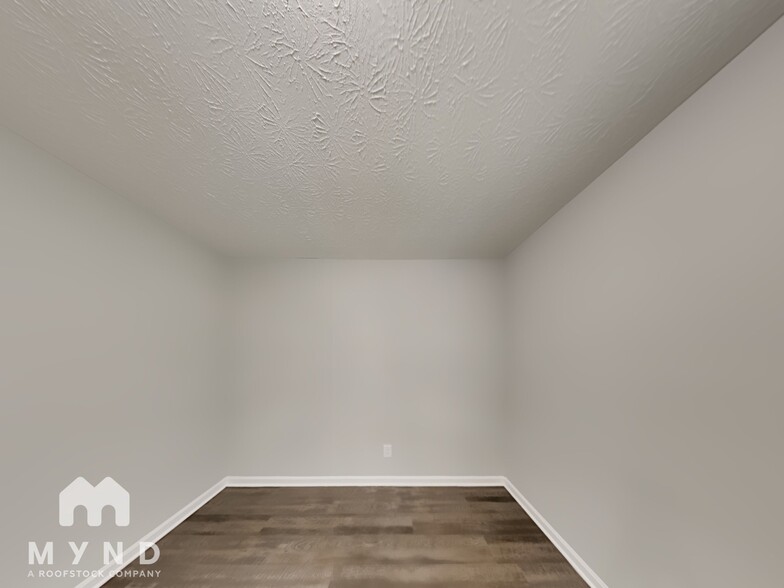 Building Photo - 189 Peach Forest Pl