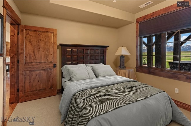 Building Photo - Executive Rental in Black Bull – Fully Fur...