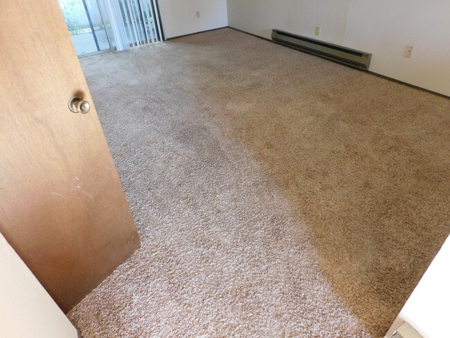 Building Photo - Beautiful Condo Style Home