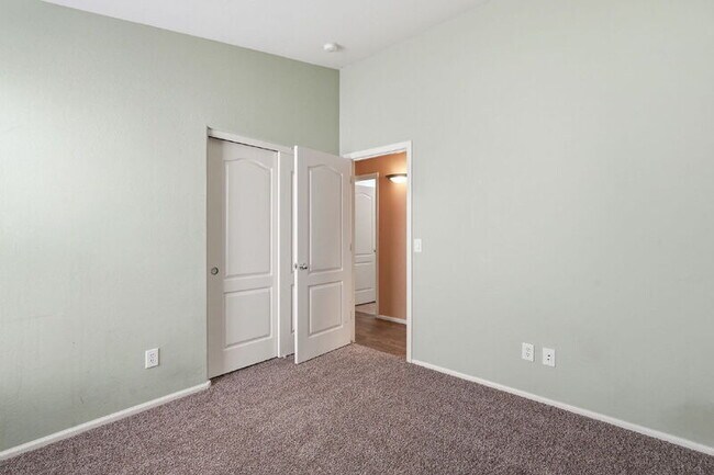 Building Photo - 40310 W Novak Ln