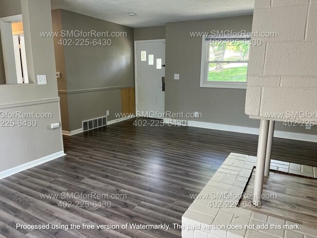 Building Photo - 7529 Richmond Dr