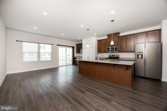 Building Photo - 430 Paperbark Sq
