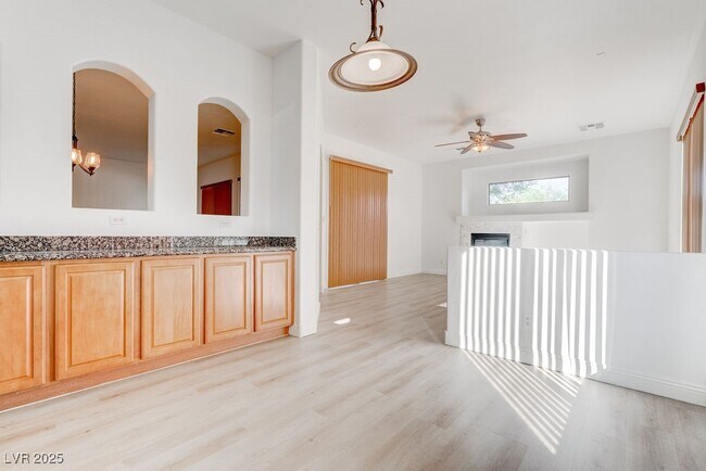 Building Photo - 3721 Alcantara Ln