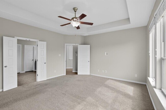 Building Photo - 348 Vista Gardens Dr