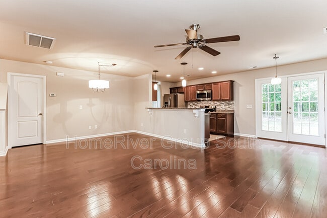 Building Photo - 157 Coosawatchie St