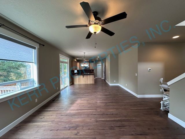 Building Photo - 1775 NE Currin Creek Dr