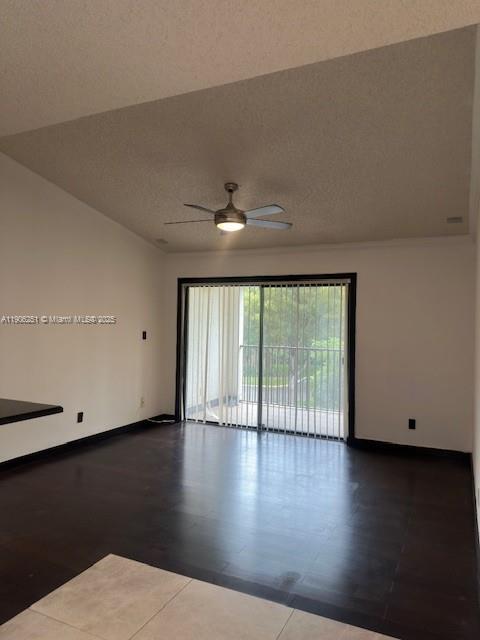 Building Photo - 650 S Park Rd