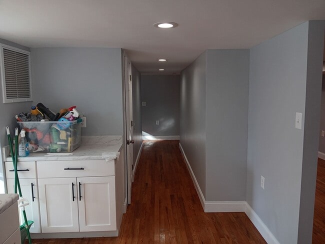 Building Photo - Renovated 3 Bed 2 Bath Single-Family Home in Aberdeen