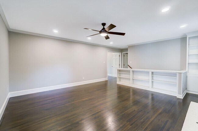 Building Photo - Fully Remodeled Ranch Style Home In South Park! (Landscaping Included)