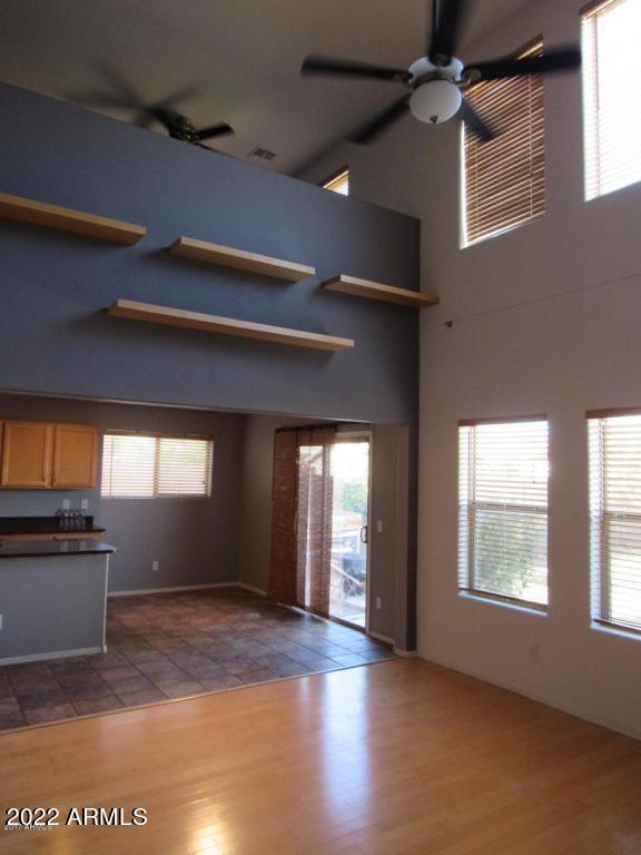 Building Photo - 1927 W Fruit Tree Ln