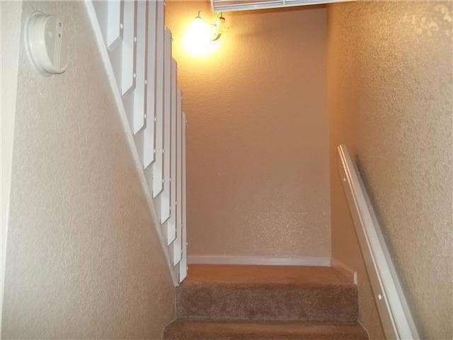 Building Photo - 8255 Severn Dr