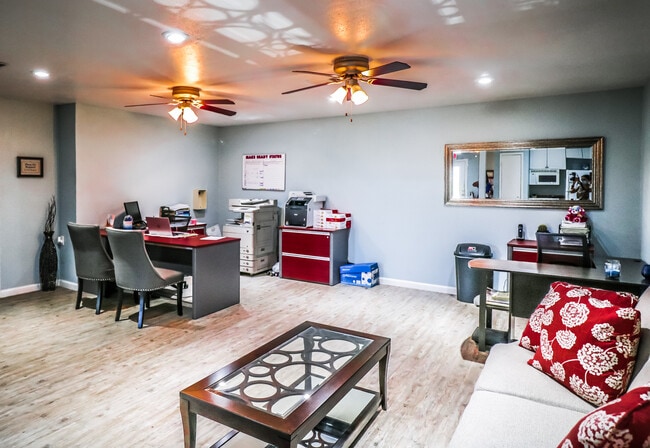 Building Photo - The Crossings at 31st Street Apartments