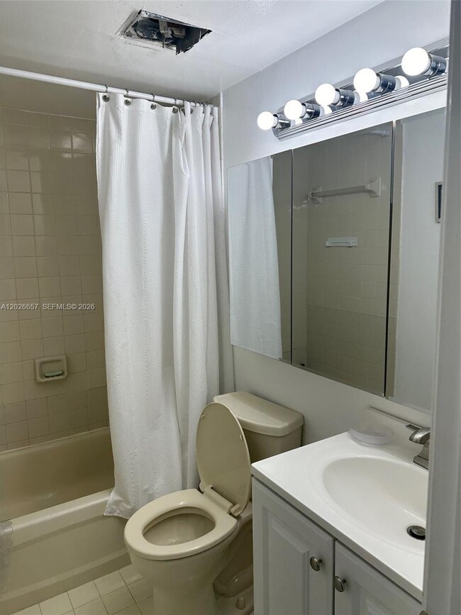 Building Photo - 9255 SW 125th Ave
