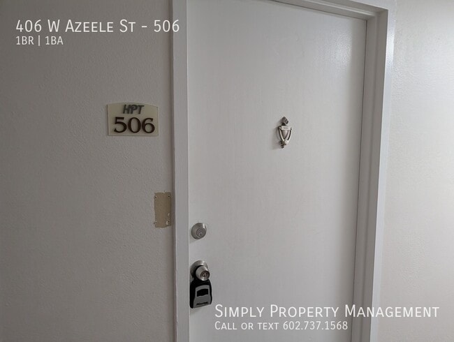 Building Photo - 406 W Azeele St