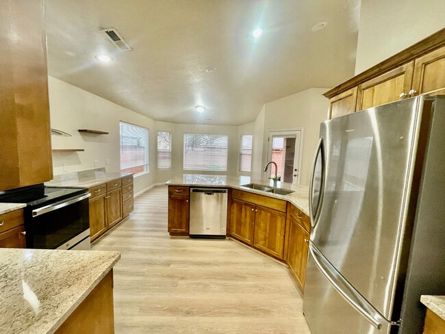 Building Photo - Lovely Pet-Friendly 4-BR Home in Ivins