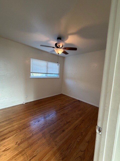 Building Photo - 6322 Clyde Ave