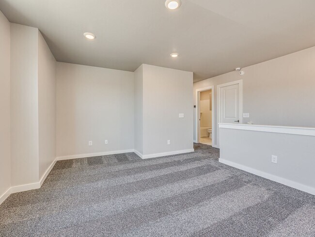 Building Photo - Beautiful New Construction Home in Edmond/...