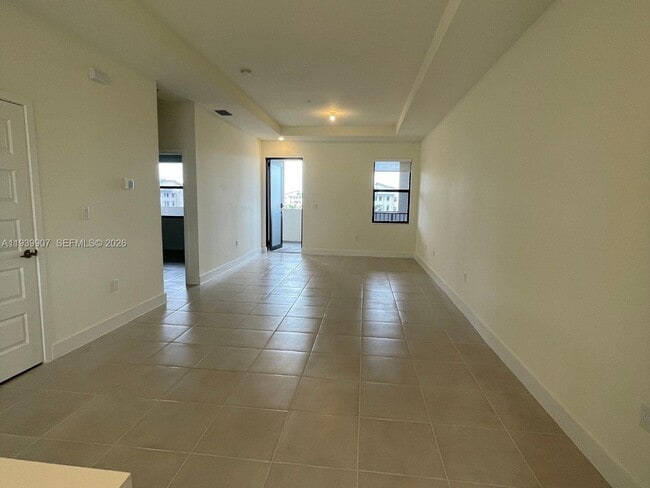 Building Photo - 7915 NW 104th Ave