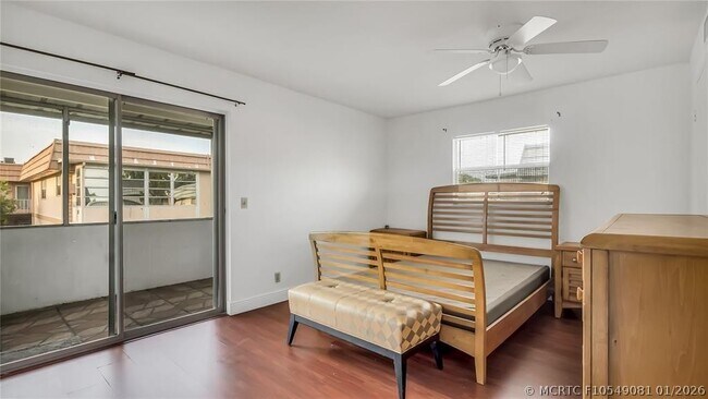 Building Photo - 703 Brittany Park