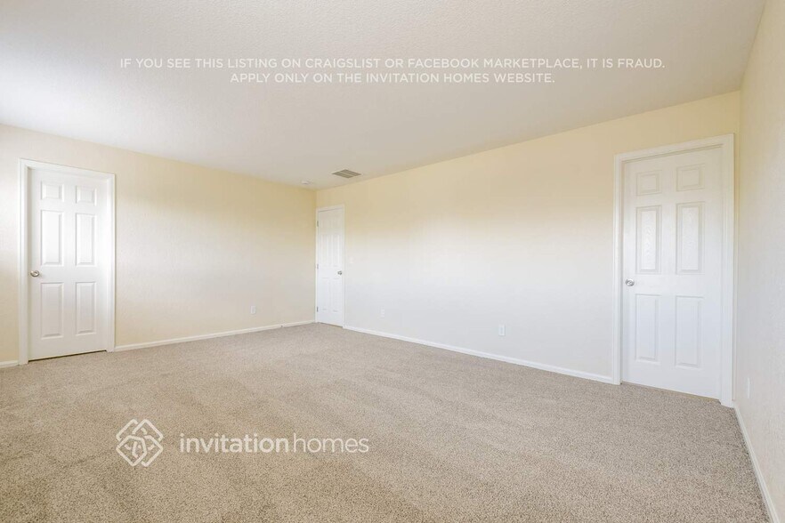 Building Photo - 729 Canyon Ln