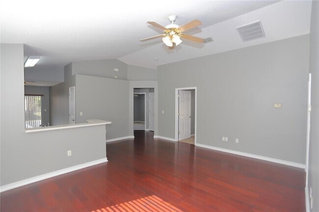 Building Photo - 5826 Tanagerlake Rd