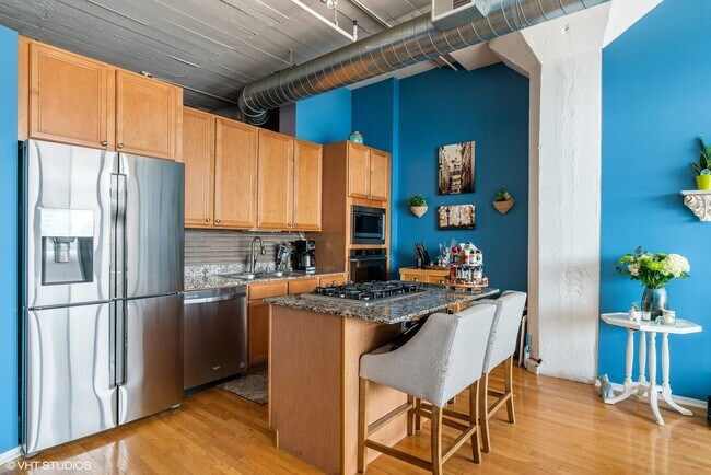 Building Photo - 1530 S State St