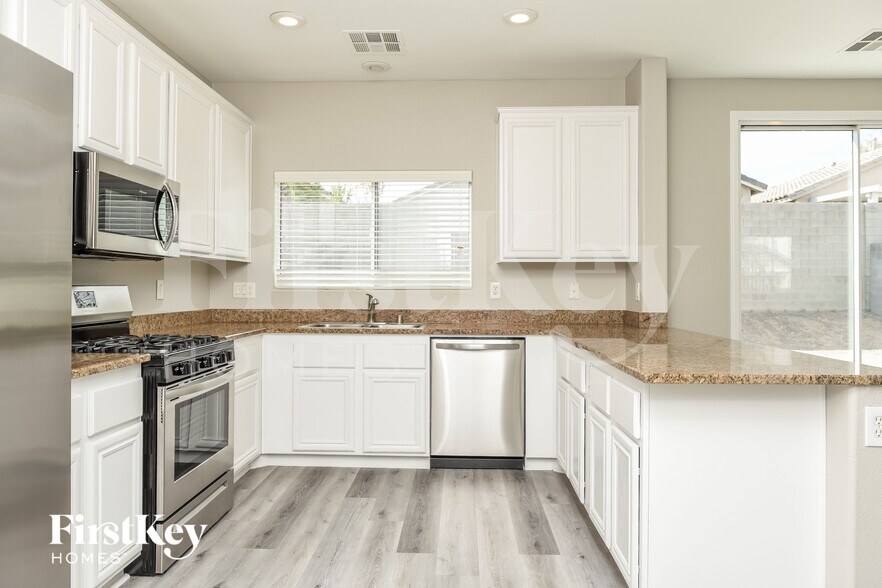 Building Photo - 3959 N Crystal Trip Ct