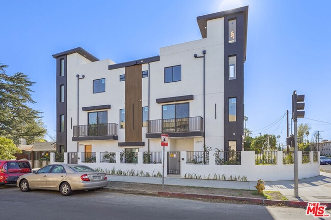 Building Photo - 13692 Erwin St