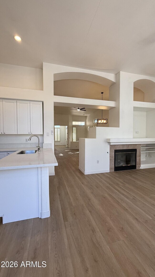 Building Photo - 5962 W Fieldstone Dr