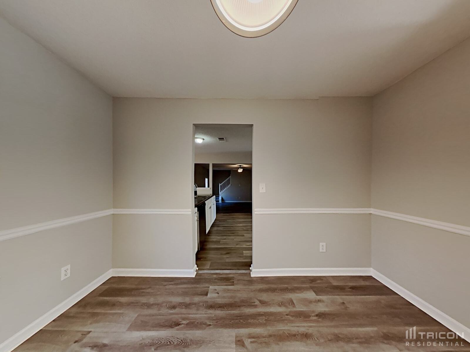 Building Photo - 869 Kendall Park Dr