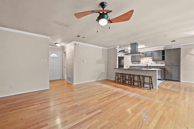Building Photo - 6511 Lancret Hill Dr